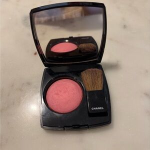 Chanel blush